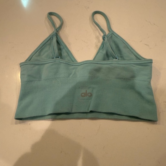 ALO Yoga Sky Blue Workout Set - Picture 3 of 8